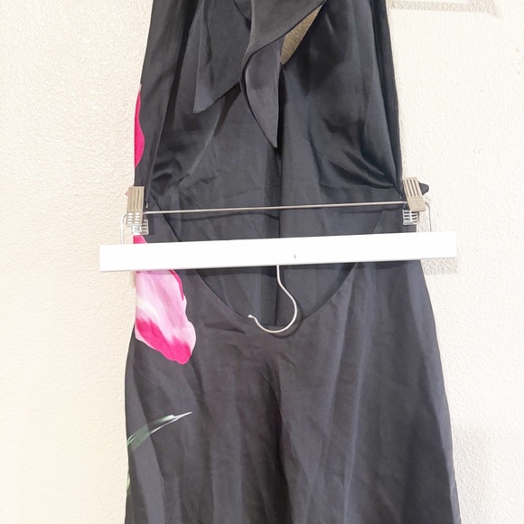 Show Me Your Mumu Jasmine Tie Mini Dress in
Iris Luxe Satin Graphic Floral XS - Picture 10 of 10